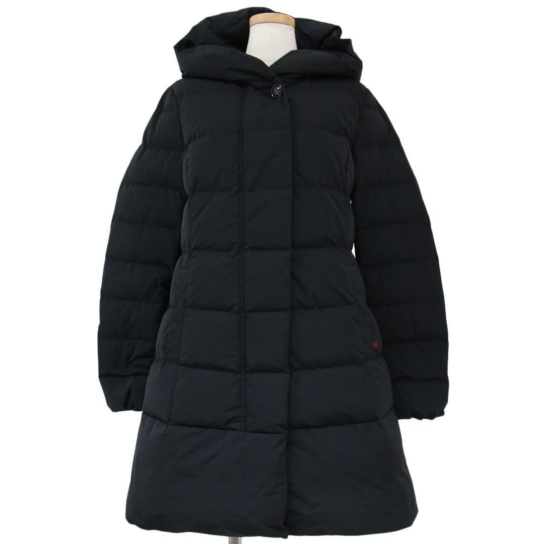 WOOLRICH(ウールリッチ)のWoolRich ウールリッチ UNITED ARROWS 別注 ダウン コート ジャケット ブラック 黒 M ミドル丈  Aライン フード フーディー ファスナー ポリエステル アウター 大人 きれいめ カジュアル シンプル 通勤 防寒【レディース】【中古】 レディースのジャケット/アウター(ダウンジャケット)の商品写真