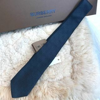 バーバリー(BURBERRY)の☆未使用品☆BURBERRY　バーバリー　ネクタイ　シルク　絹　ブルー系　細身(ネクタイ)