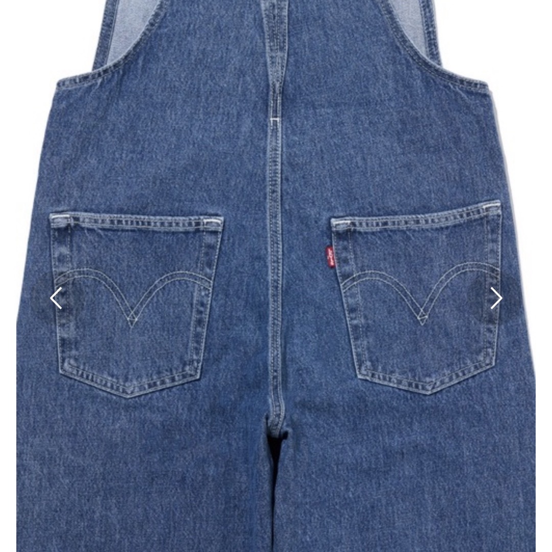 Levi's(リーバイス)のリーバイス　人気完売　デニム　オーバーオール レディースのパンツ(サロペット/オーバーオール)の商品写真