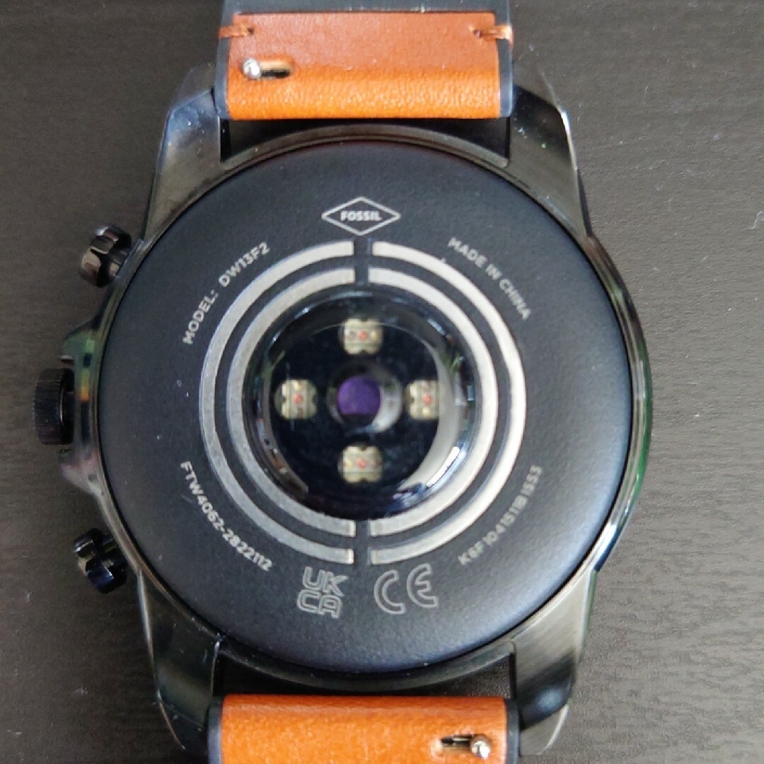 FOSSIL(フォッシル)のFOSSIL GEN 6 SMARTWATCH 44MM BROWN LE メンズの時計(腕時計(デジタル))の商品写真