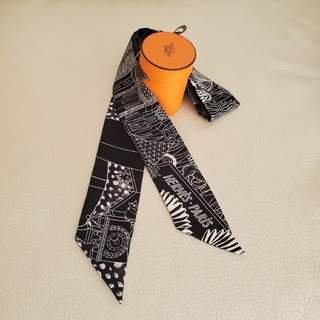 Hermes - HERMES(エルメス) スカーフ美品 カレ90の通販｜ラクマ
