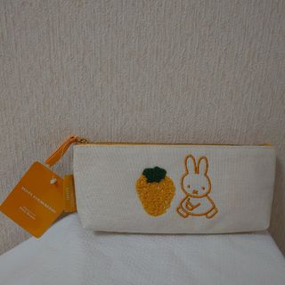 ミッフィー(miffy)の新品☆ミッフィー☆ストロベリーシリーズ☆イエローペンポーチ(ペンケース/筆箱)