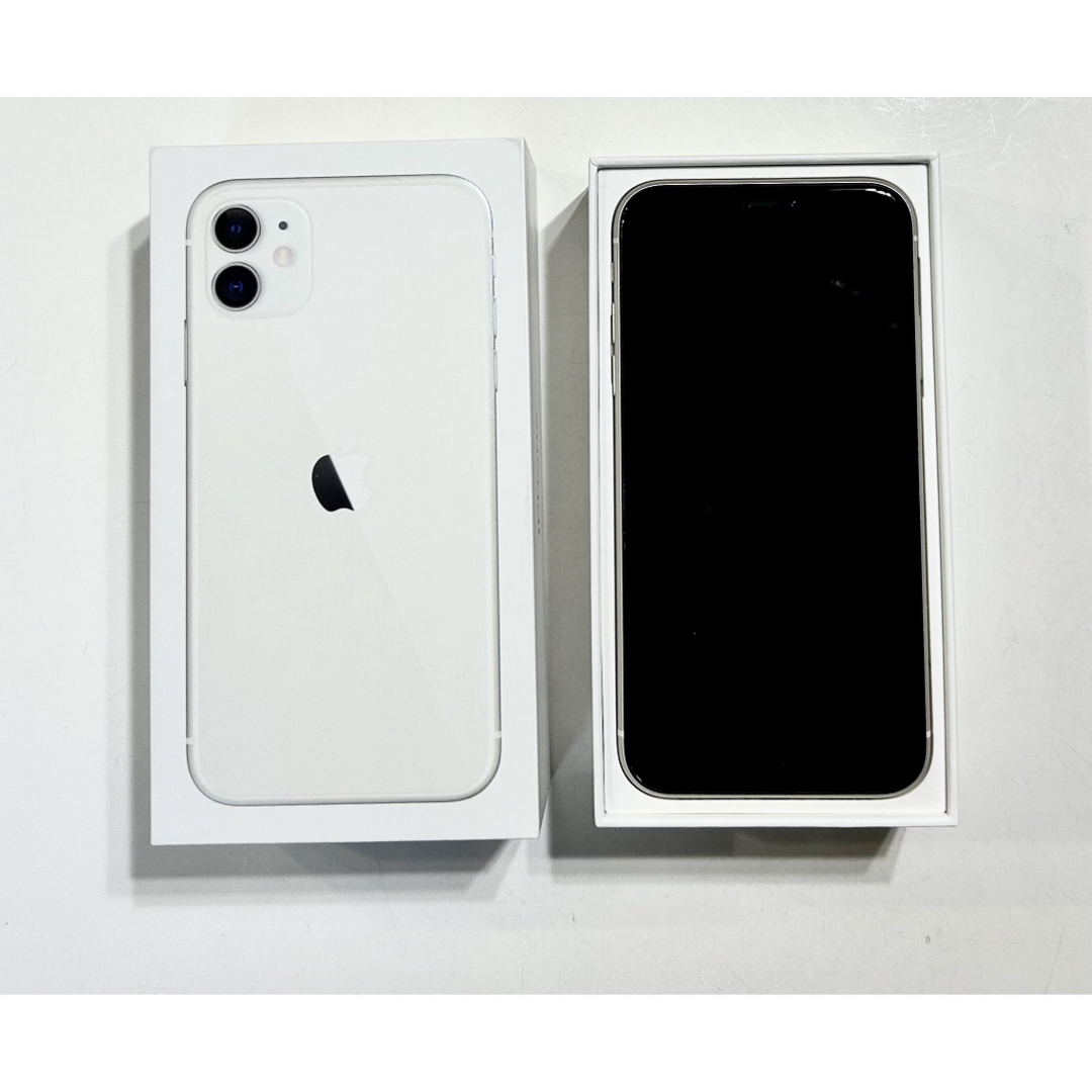 Apple(アップル)の【美品】iPhone11本体ホワイト64GB   スマホ/家電/カメラのスマートフォン/携帯電話(スマートフォン本体)の商品写真