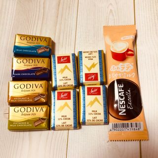 ゴディバ(GODIVA)のゴディバ ナポリタン4種 他チョコレートの詰め合わせ(菓子/デザート)