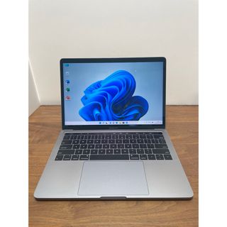 マック(Mac (Apple))のMacBook Pro 2018 US Windows付き　スペースグレイ(ノートPC)