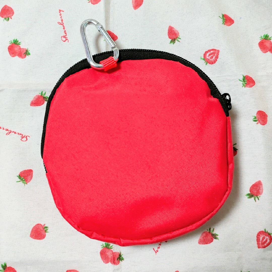くまのプーさん(クマノプーサン)のおなかチラ見せプーエコバッグ赤 レディースのバッグ(エコバッグ)の商品写真