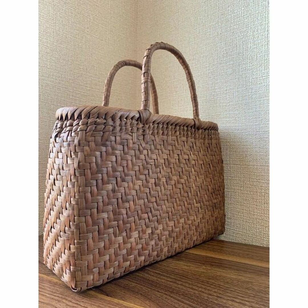 山葡萄 山葡萄かごバッグ 手作り 山葡萄籠バッグ 網代編み 定番 山葡萄 山葡萄かごバッグ 手作り 山葡萄籠バッグ 網代編み 定番
