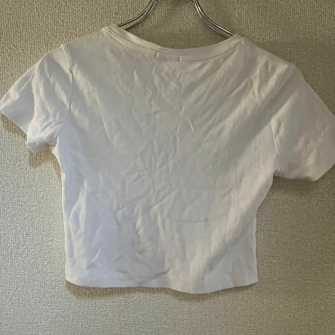 GU(ジーユー)のGU  Tシャツ 半袖 Sサイズ　短丈　ダンス　 古着 レディースのトップス(Tシャツ(半袖/袖なし))の商品写真