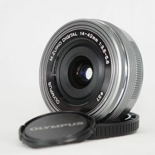 オリンパス(OLYMPUS)のオリンパス 電動パンケーキレンズ M.ZUIKO 14-42mm シルバー(レンズ(ズーム))