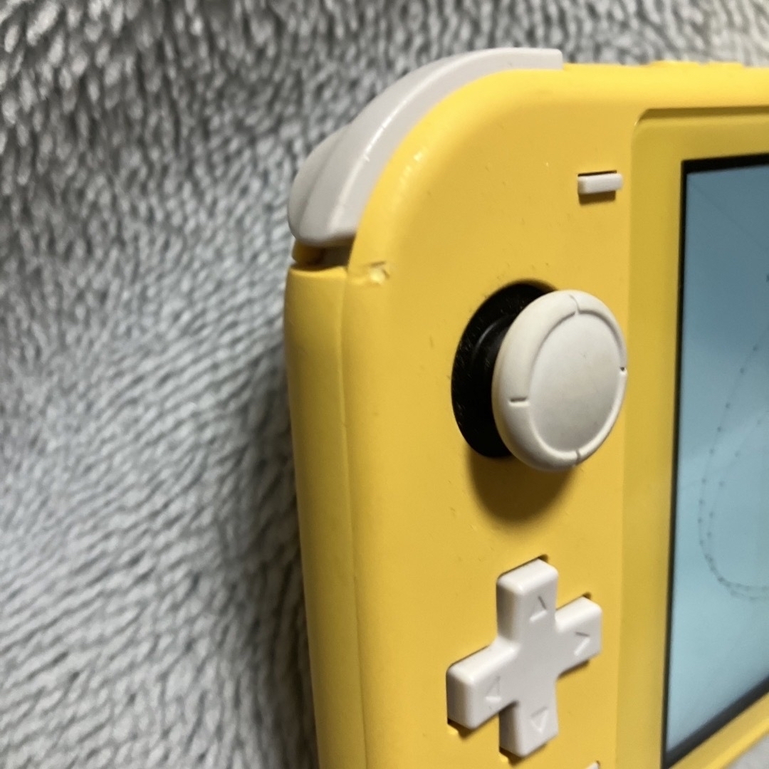 Nintendo Switch(ニンテンドースイッチ)のswitch lite 本体のみ　ジャンク扱い エンタメ/ホビーのゲームソフト/ゲーム機本体(携帯用ゲーム機本体)の商品写真