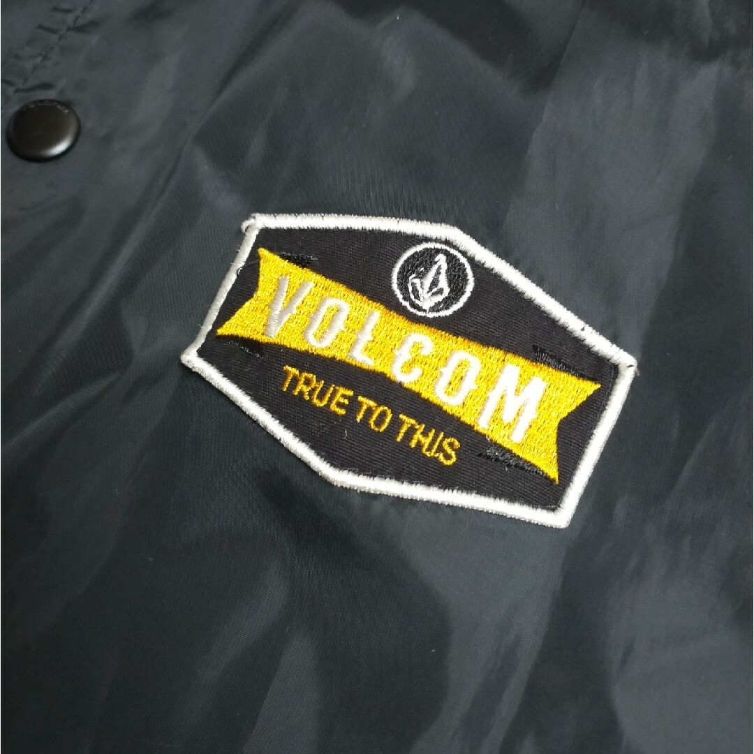 volcom(ボルコム)のとっきん様専用　VOLCOM　コーチジャケット メンズのジャケット/アウター(ナイロンジャケット)の商品写真