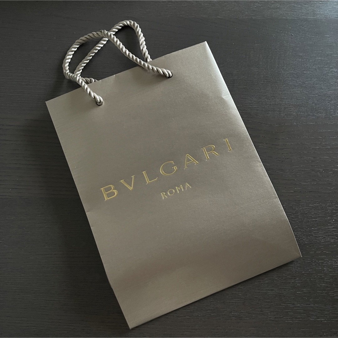 BVLGARI(ブルガリ)のbvlgari ブルガリ　大きサイズショップ袋　紙袋 レディースのバッグ(ショップ袋)の商品写真