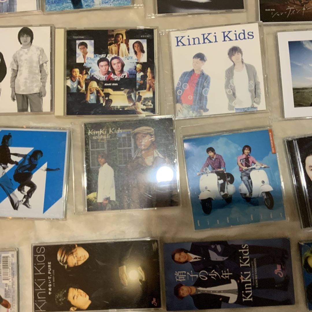 KinKi Kids(キンキキッズ)のKinKi KidsシングルCD 24セット エンタメ/ホビーのCD(ポップス/ロック(邦楽))の商品写真