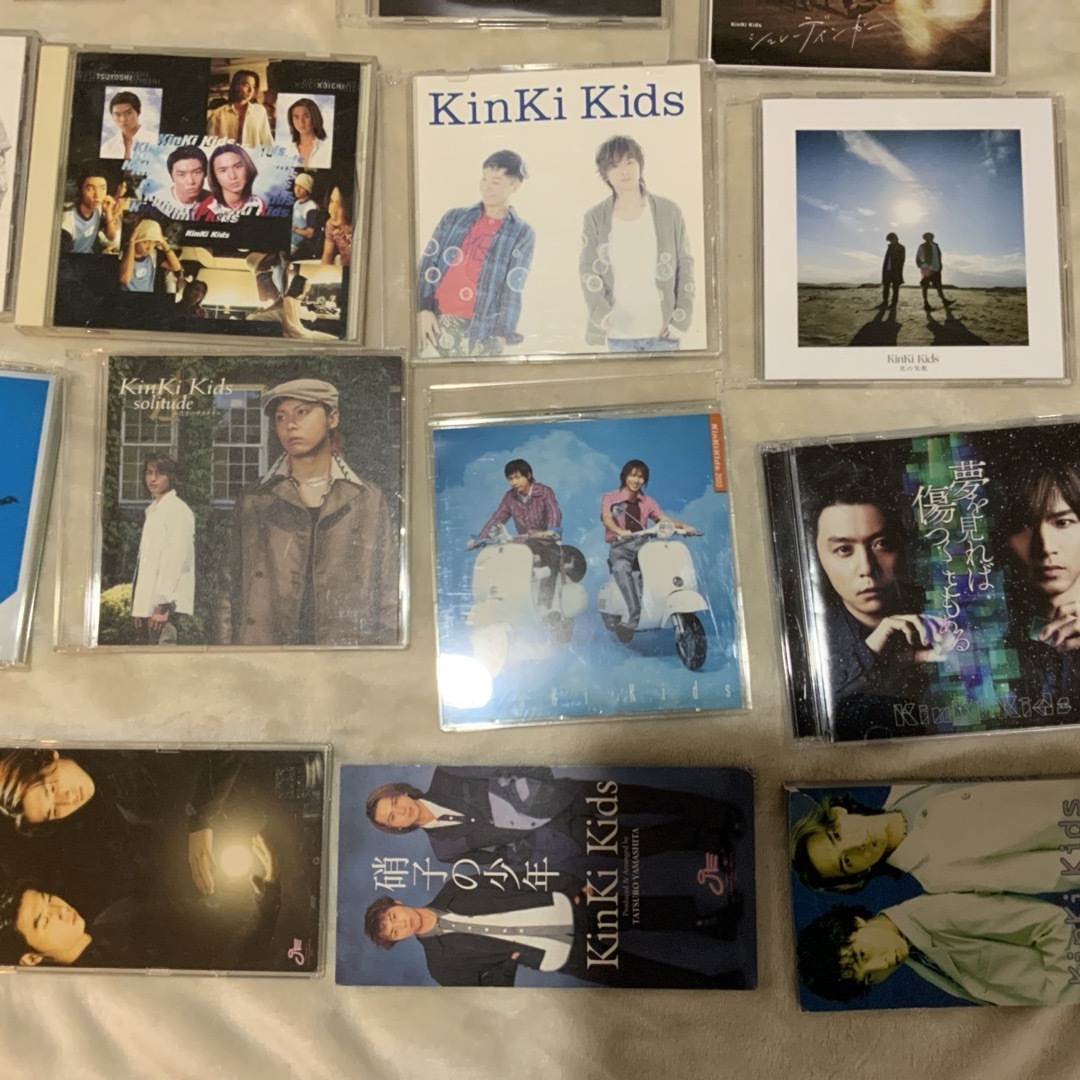 KinKi Kids(キンキキッズ)のKinKi KidsシングルCD 24セット エンタメ/ホビーのCD(ポップス/ロック(邦楽))の商品写真