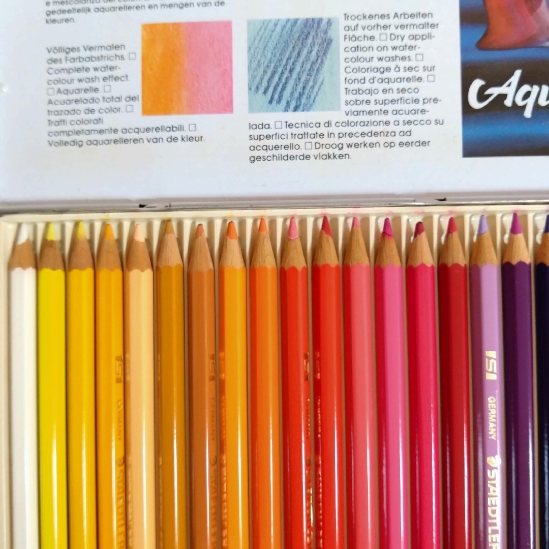 STAEDTLER(ステッドラー)のSTAEDTLER　水彩色鉛筆　36色 エンタメ/ホビーのアート用品(色鉛筆)の商品写真