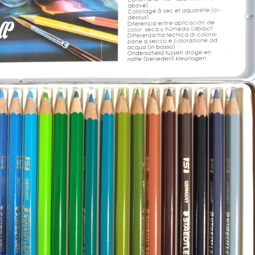 STAEDTLER(ステッドラー)のSTAEDTLER　水彩色鉛筆　36色 エンタメ/ホビーのアート用品(色鉛筆)の商品写真