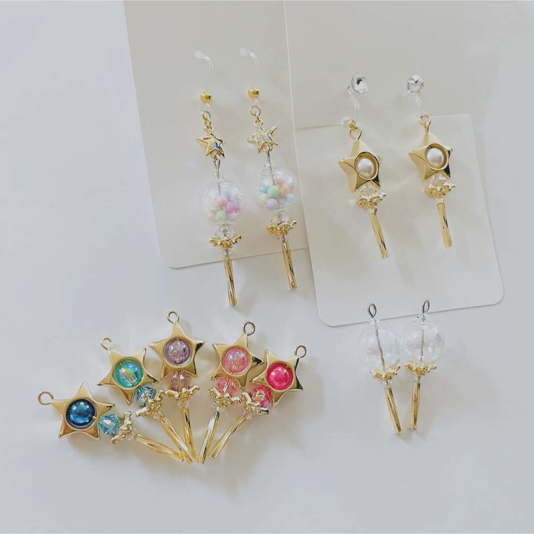 ピアス【星とパールのハンドメイド魔法ステッキアクセサリー】 ハンドメイドのアクセサリー(ピアス)の商品写真