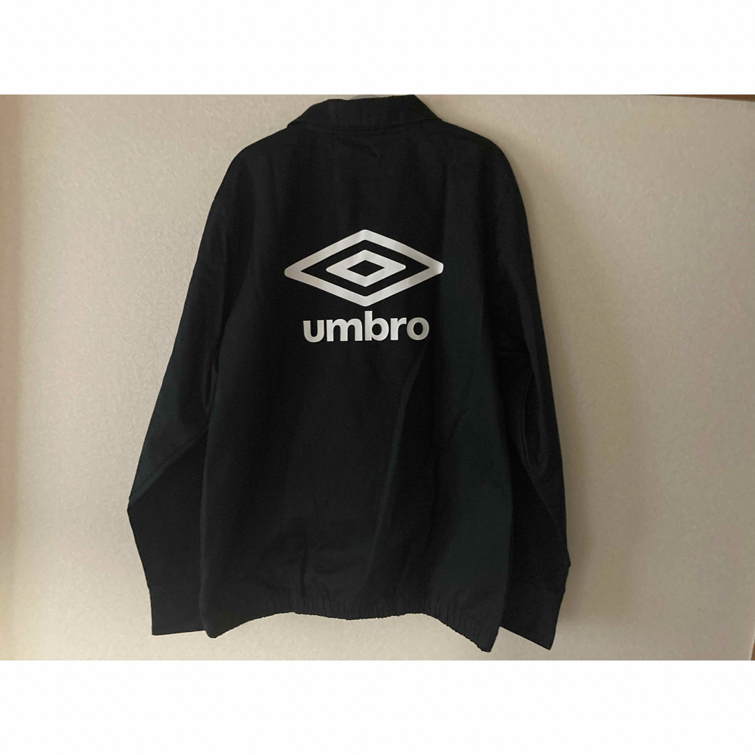 UMBRO(アンブロ)の極美品　アンブロ　ドリルトップ　プルオーバー　黒　L　ブラック メンズのジャケット/アウター(ブルゾン)の商品写真