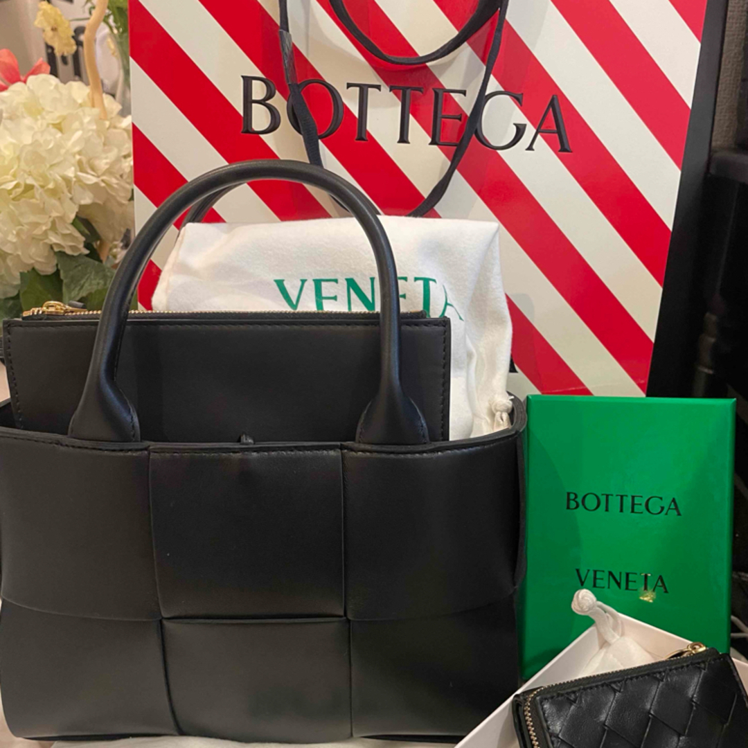 Bottega Veneta(ボッテガヴェネタ)のボッテガヴェネタ✨アルコ　トート　ミニショルダー レディースのバッグ(ハンドバッグ)の商品写真