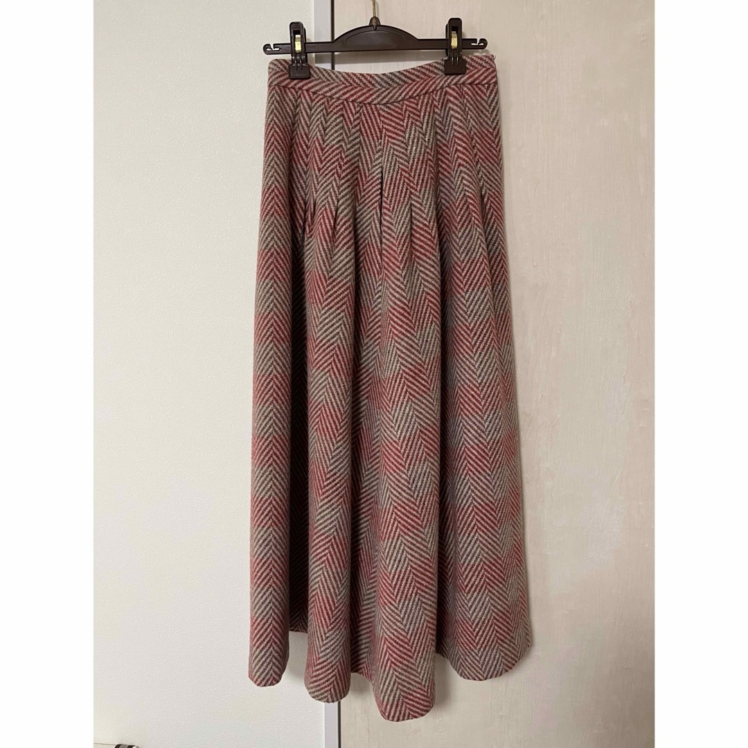 ELIN(エリン)のELIN スカート　ロング　ヘリンボーン レディースのスカート(ロングスカート)の商品写真