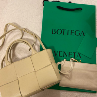 ボッテガヴェネタ(Bottega Veneta)のボッテガヴェネタ　BOTTEGA VENETA アルコトートミニ(トートバッグ)