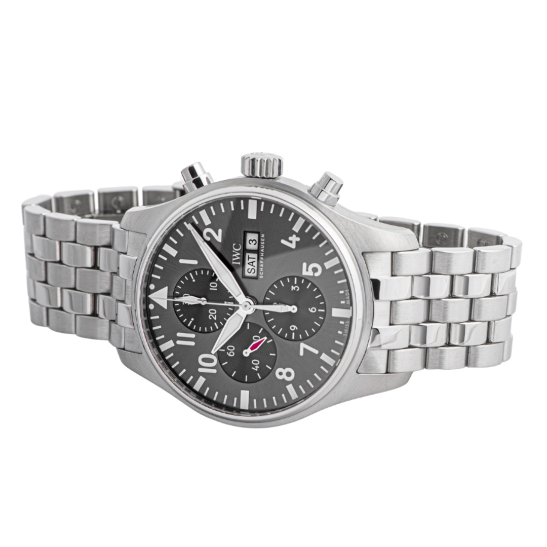 IWC(インターナショナルウォッチカンパニー)のIWC IWC パイロット クロノ スピットファイア IW377719【中古】 メンズの時計(腕時計(アナログ))の商品写真