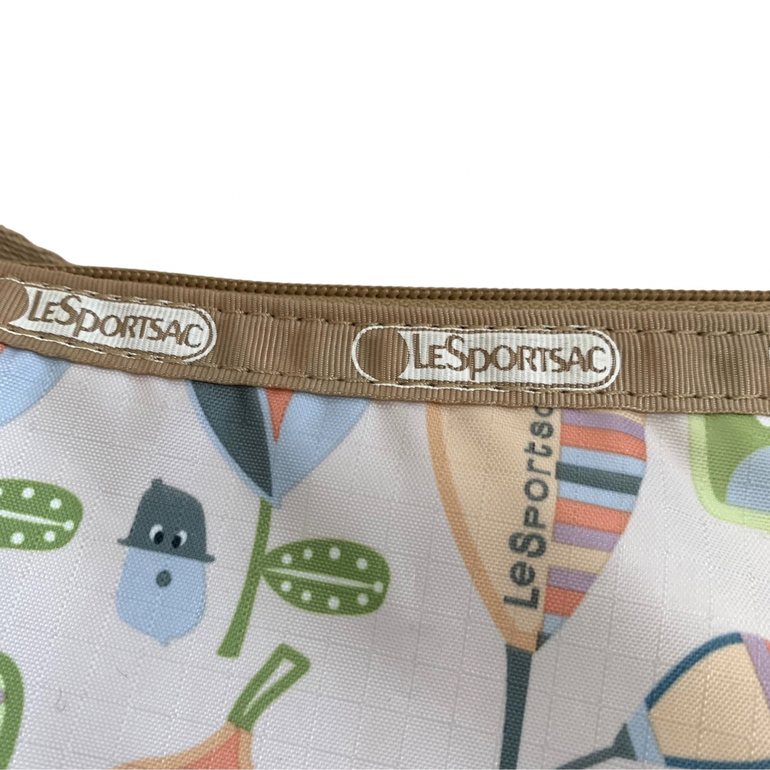 LeSportsac(レスポートサック)のレスポートサック アクセサリーポーチ 花 どんぐり ベージュ系 レディースのファッション小物(ポーチ)の商品写真