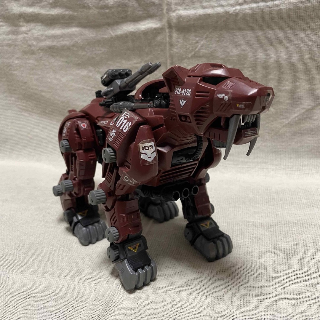 Takara Tomy(タカラトミー)のZOIDS ゾイド セイバータイガー タカラ TOMY エンタメ/ホビーのおもちゃ/ぬいぐるみ(模型/プラモデル)の商品写真