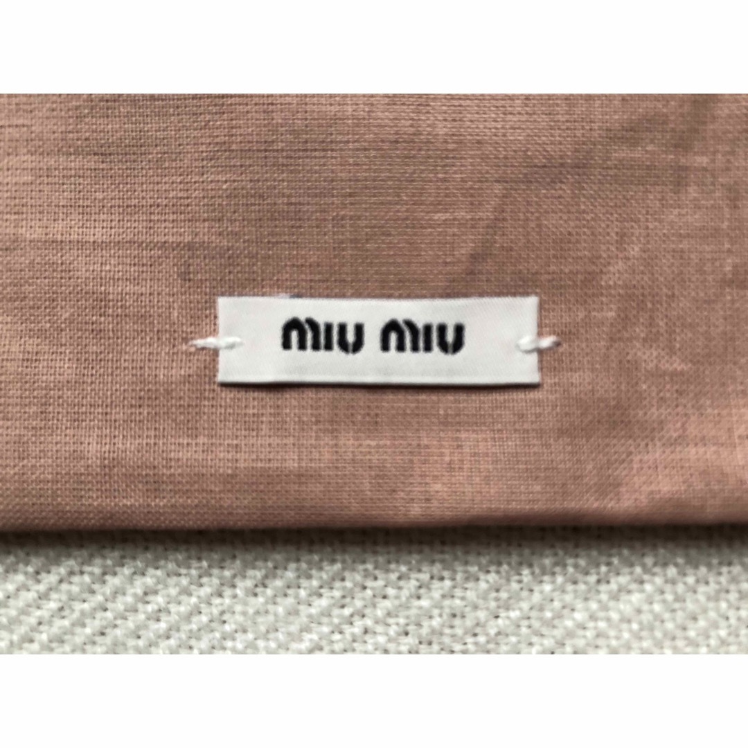 miumiu(ミュウミュウ)のmiumiu レディースのバッグ(ショップ袋)の商品写真