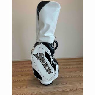 スリクソン(Srixon)のSRIXONスリクソン限定クロコダイル調キャディーバッグホワイト【松山英樹】(バッグ)