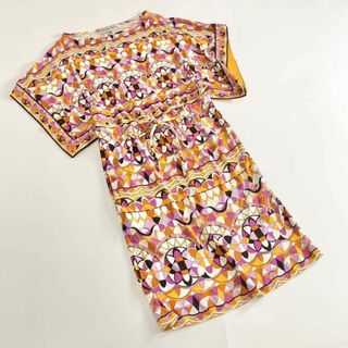 エミリオプッチ(EMILIO PUCCI)の33c11 《極美品》 イタリア製 EMILIO PUCCI エミリオプッチ 半袖ワンピース ドレスワンピース 総柄 膝丈 袖スリット 34 レディース(ひざ丈ワンピース)