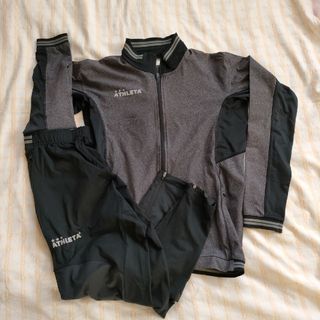 アスレタ(ATHLETA)のトレーニングウェア上下(ウェア)