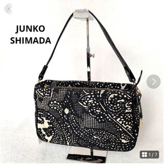 ジュンコシマダ(JUNKO SHIMADA)の未使用JUNKO SHIMADA キルティングショルダーバッグ　チャーム付(ショルダーバッグ)