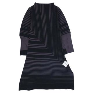 イッセイミヤケ(ISSEY MIYAKE)のISSEY MIYAKE イッセイミヤケ 23AW IM33FH144 Rhythmic Pleats DresS プリーツ ロングスリーブ ワンピース ドレス ブラック系 2【中古】(その他)