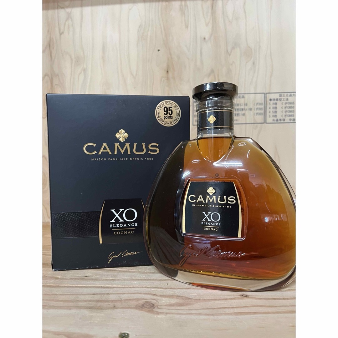 カミュ(カミュ)のCAMUS カミュ XO コニャック　ブランデー  700ml 食品/飲料/酒の酒(ブランデー)の商品写真