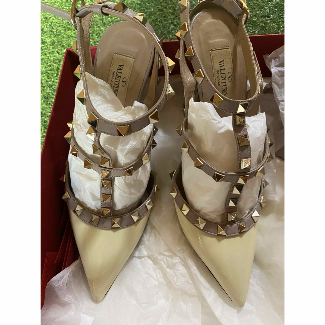 VALENTINO GARAVANI ヒール 38サイズ 靴/シューズ VALENTINO GARAVANI ヒール 38サイズ 靴/シューズ