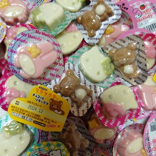 サンリオレリーフチョコレート リラックマチョコレート 200個(菓子/デザート)