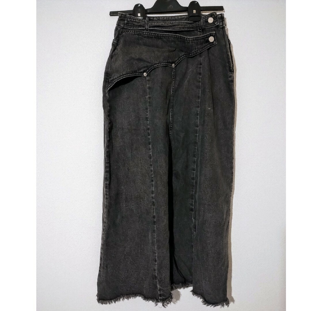 Ameri VINTAGE(アメリヴィンテージ)のAMERI デニムスカート レディースのスカート(ロングスカート)の商品写真