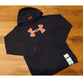 アンダーアーマー(UNDER ARMOUR)のアンダーアーマー　ジュニアパーカー　黒(Tシャツ/カットソー)