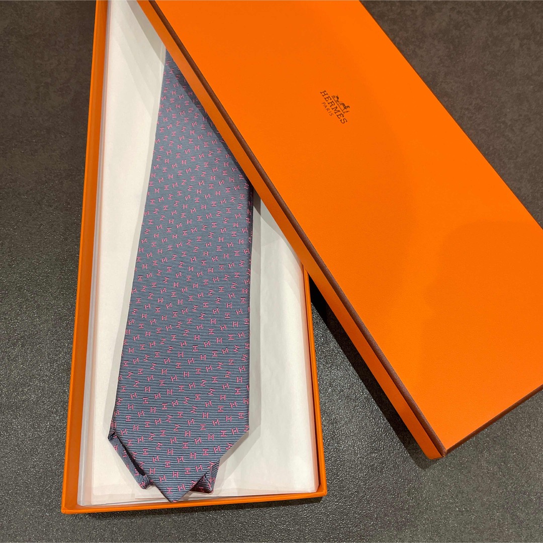 Hermes(エルメス)のエルメス　ネクタイ　箱無し　h柄 メンズのファッション小物(ネクタイ)の商品写真