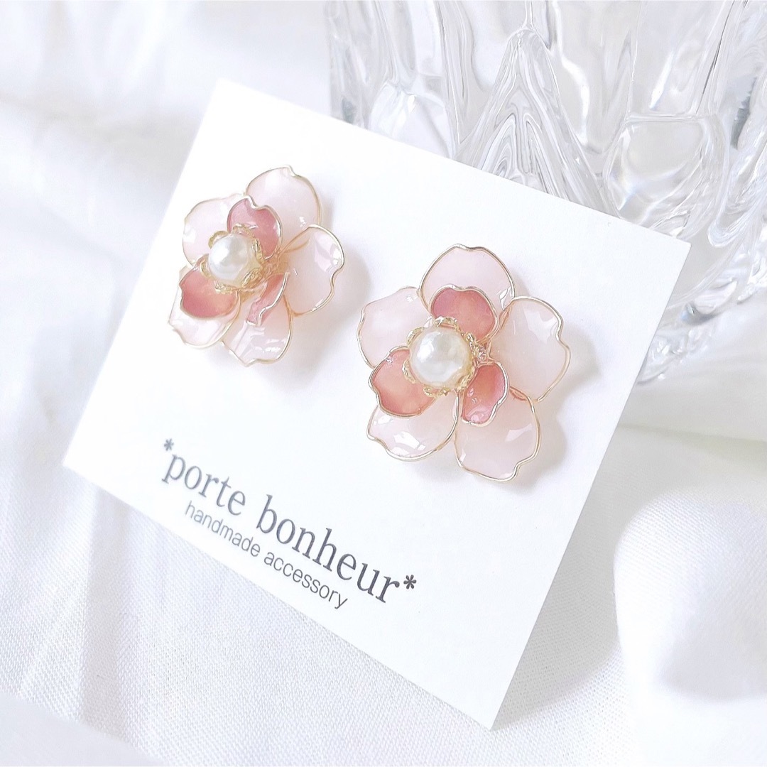 [41]桜♡フリルフラワー綺麗め花ピアス/イヤリング ベビーピンク サクラ 春 ハンドメイドのアクセサリー(ピアス)の商品写真