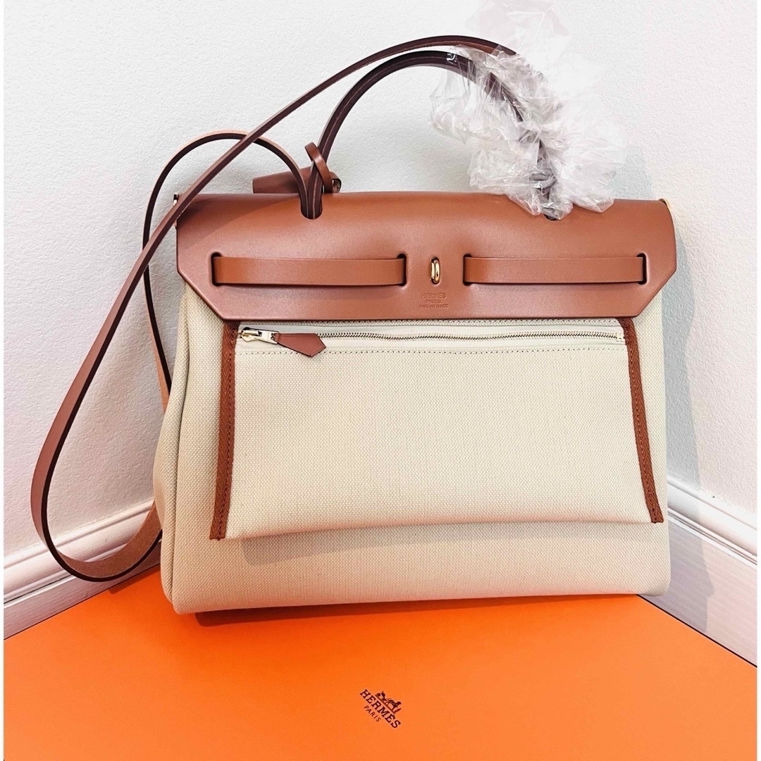 Hermes(エルメス)の新品 2023年製 HERMES エールバッグ・ジップ31 レディースのバッグ(ショルダーバッグ)の商品写真