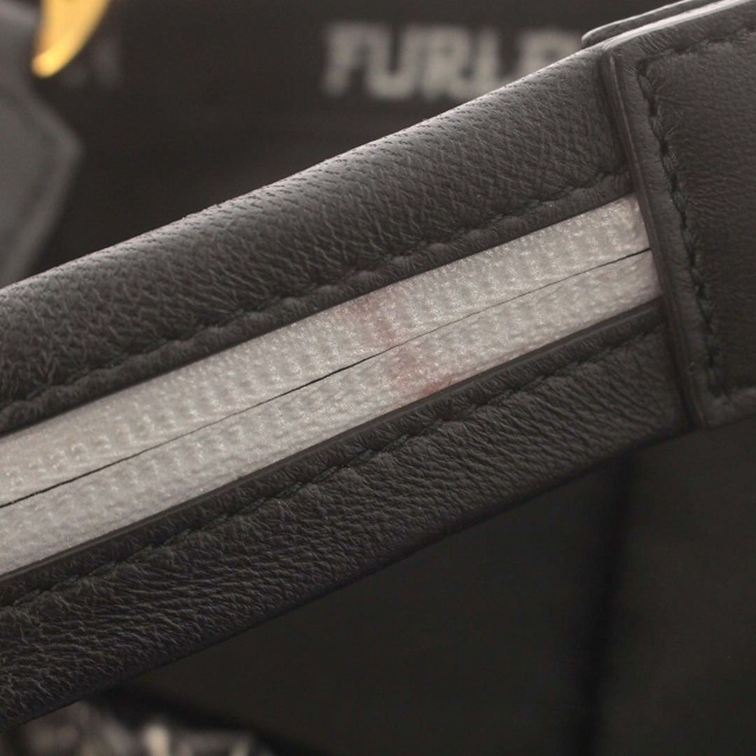 Furla(フルラ)のフルラ FURLA キルティング ボストンバッグ トート 中綿 黒 レディースのバッグ(ボストンバッグ)の商品写真