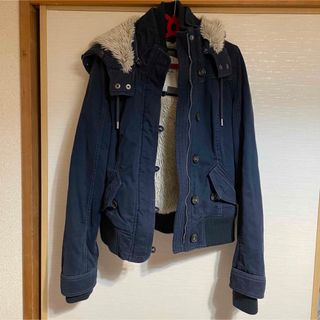 アバクロンビーアンドフィッチ(Abercrombie&Fitch)のジャケット(毛皮/ファーコート)