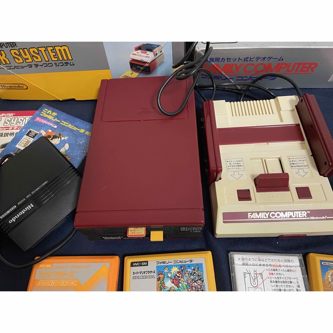 ファミリーコンピュータ(ファミリーコンピュータ)のファミコン　ディスクシステム　当時のまま！　歴代スーパーマリオ エンタメ/ホビーのゲームソフト/ゲーム機本体(家庭用ゲーム機本体)の商品写真