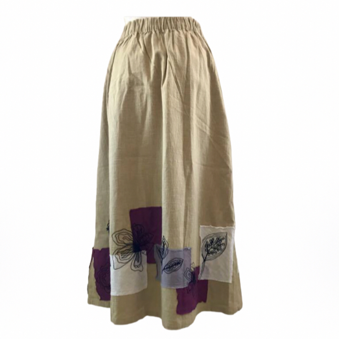 TANA BANA(タナバナ)のタナバナ【未使用】ロングスカートＬ　ベージュ　エスニック　ラリーキルト　刺繍　綿 レディースのスカート(ロングスカート)の商品写真
