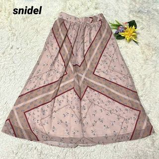 スナイデル(SNIDEL)のsnidel スナイデル スカート ロング 花柄 総柄 フレア ウエストゴム F(ロングスカート)