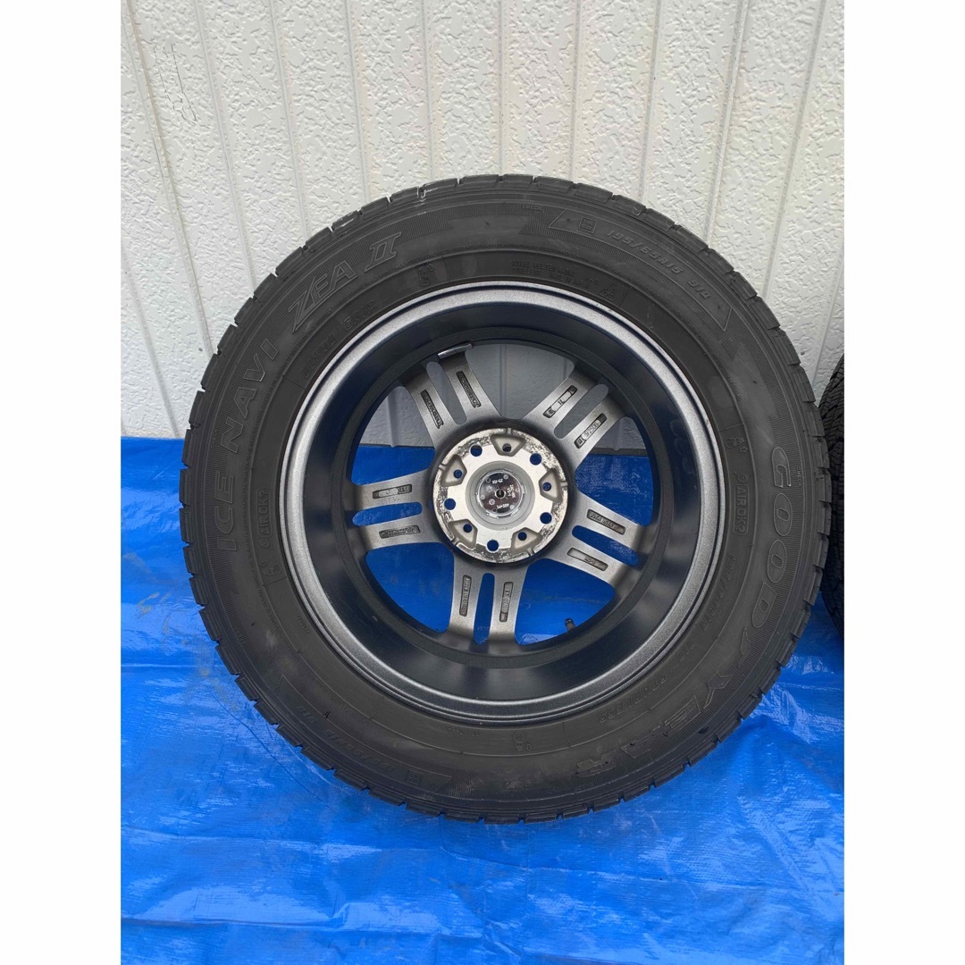 Goodyear(グッドイヤー)の送料込み★バリ山スタッドレス★195/65R15★4本セット、ボクシー 自動車/バイクの自動車(タイヤ・ホイールセット)の商品写真