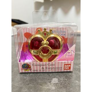 バンダイ(BANDAI)の美少女戦士セーラームーン☆ コンパクトケース入りイヤホン コズミックハート(ヘッドフォン/イヤフォン)