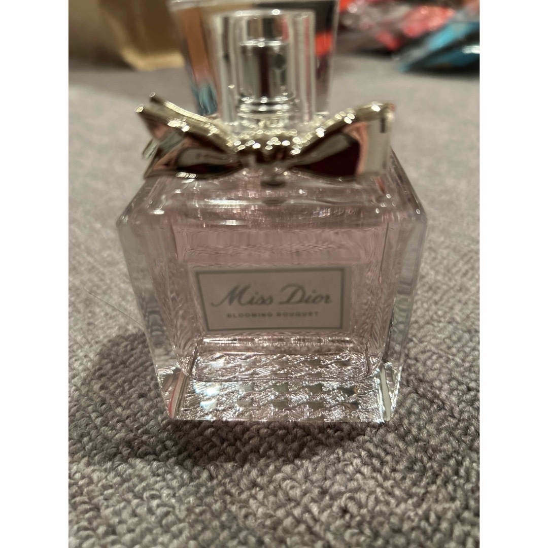 Christian Dior(クリスチャンディオール)の専用　ミスディオール　ブルーミング　ブーケ100ml コスメ/美容の香水(その他)の商品写真